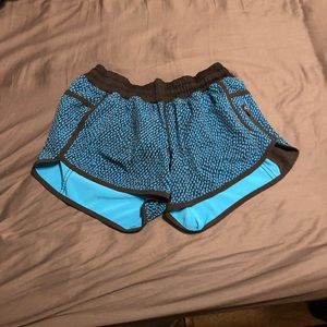 lululemon tracker shorts